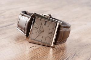 Patek Philippe Gondolo 18 ct white gold manual winding Kal. 215 Ref. 5489G-001