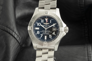 Breitling Avenger Seawolf steel automatic Kal. B17 Ref. A17330
