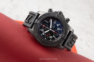 Breitling Avenger Skyland automatic M13380