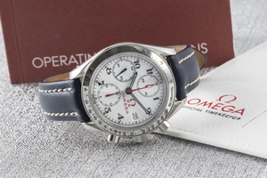 Omega Speedmaster chronograph steel automatic Kal. 1152 Ref. 323.10.40.40.04.001, 175.0081
