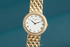 Patek Philippe Calatrava 18 ct gold quartz Kal. E15 Ref. 4820/1