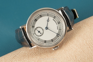Breguet Classique 18 ct gold manual winding Kal. 511DR Ref. 5907
