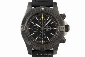 Breitling Super Avenger II automatic M13371