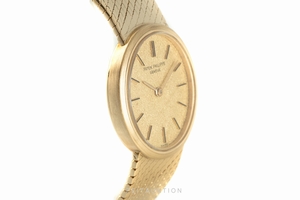 Patek Philippe Ellipse 18 ct gold manual winding Ref. 3351/1