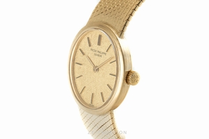 Patek Philippe Ellipse 18 ct gold manual winding Ref. 3351/1