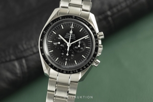 Omega Speedmaster Moonwatch chronograph steel manual winding Kal. 1861 Ref. 311.30.42.30.01.005