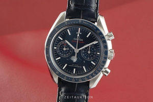 Omega Speedmaster Moonwatch chronograph steel automatic Kal. 9904 Ref. 304.33.44.52.03.001