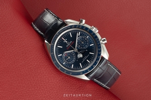 Omega Speedmaster Moonwatch chronograph steel automatic Kal. 9904 Ref. 304.33.44.52.03.001