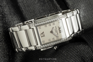 Patek Philippe Twenty 4  steel quartz Kal. E15 Ref. 4910/10