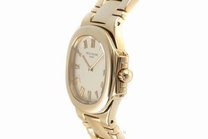 Patek Philippe Nautilus 18 ct gold quartz Kal. E19C Ref. 4700/51