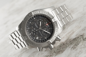 Breitling Avenger Seawolf chronograph steel quartz Kal. B73 Ref. A73390