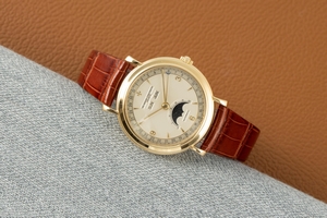Vacheron & Constantin Historiques 18 ct gold automatic Kal. 1126 Ref. 47050/000J-4