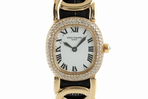 Patek Philippe Golden Ellipse 18 ct gold quartz Kal. E15 Ref. 4831