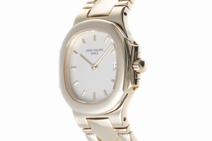 Patek Philippe Nautilus 18 ct gold quartz Kal. E19C Ref. 4700/51
