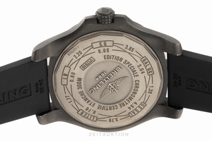Breitling Avenger titanium automatic Ref. V17310