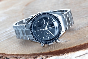Omega Speedmaster Moonwatch chronograph steel manual winding Kal. 1861 Ref. 311.30.42.30.01.005
