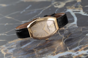 Vacheron & Constantin gerie 18 ct gold quartz Kal. 1202 Ref. 25040/000J