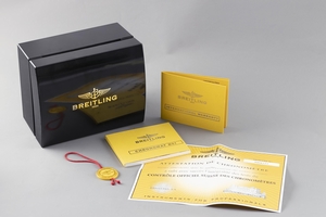 Breitling Chronomat chronograph steel automatic Kal. B01 Ref. AB0110