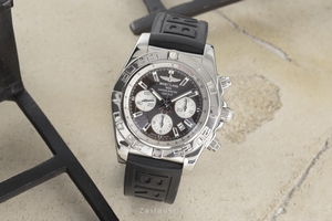 Breitling Chronomat chronograph steel automatic Kal. B01 Ref. AB0110