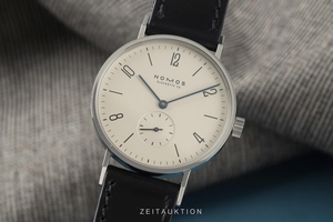 Nomos Tangente manual winding 
