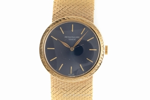 Patek Philippe Calatrava 18 ct gold manual winding Ref. 33382