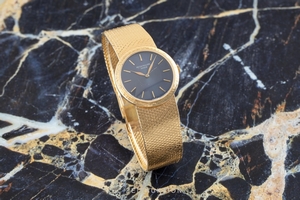 Patek Philippe Calatrava 18 ct gold manual winding Ref. 33382