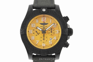 Breitling Avenger chronograph breitlight automatic Kal. B01 Ref. XB0170