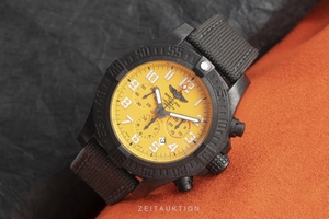 Breitling Avenger chronograph breitlight automatic Kal. B01 Ref. XB0170