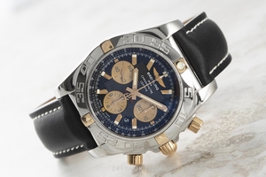 Breitling Chronomat 44 chronograph steel / gold automatic Kal. B01 Ref. IB0110