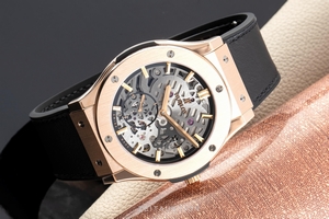 Hublot Classic Fusion 18 ct gold manual winding Ref. 515.OX.0180.LR