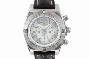 Breitling Chronomat 44 chronograph steel automatic Kal. B01 Ref. AB011012/A690