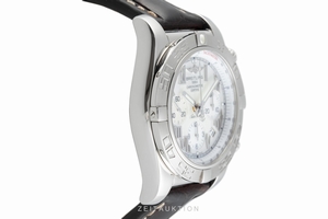 Breitling Chronomat 44 chronograph steel automatic Kal. B01 Ref. AB011012/A690