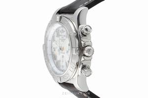 Breitling Chronomat 44 chronograph steel automatic Kal. B01 Ref. AB011012/A690