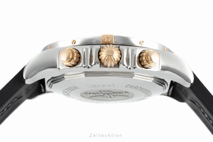 Breitling Chronomat 44 chronograph steel / gold automatic Kal. B01 Ref. IB0110
