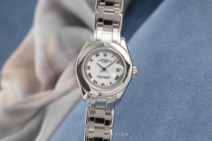 Rolex Date 18 ct white gold automatic Kal. 2235 Ref. 80329