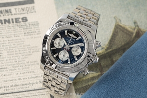 Breitling Chronomat 44 chronograph steel automatic Kal. B01 Ref. AB0110