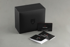 Tudor Heritage Black Bay steel automatic Kal. MT5402 Ref. 79030B