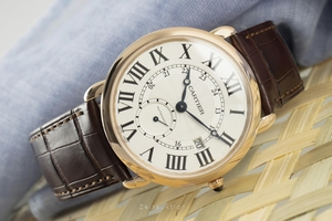 Cartier Ronde Louis 18 ct red gold automatic Kal. 1904-PS Ref. W6801005