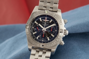 Breitling Chronomat 44 chronograph steel automatic Kal. B01 Ref. AB0111