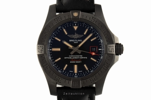 Breitling Avenger Blackbird 44 titanium automatic Ref. V17311