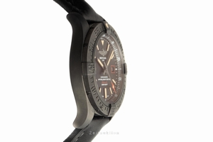 Breitling Avenger Blackbird 44 titanium automatic Ref. V17311