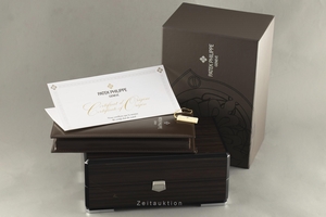 Patek Philippe Calatrava 18 ct white gold automatic Kal. 324 SC Ref. 5227G-010