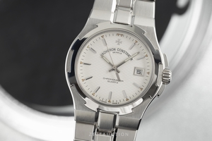 Vacheron & Constantin Overseas steel quartz Kal. 1320 Ref. 42040-72040
