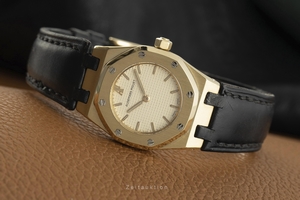Audemars Piguet Royal Oak 18 ct gold quartz Kal. 2508