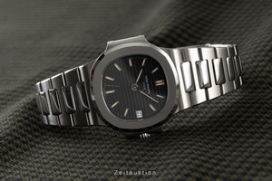 Patek Philippe Nautilus steel automatic Kal. 335 SC Ref. 3800/001