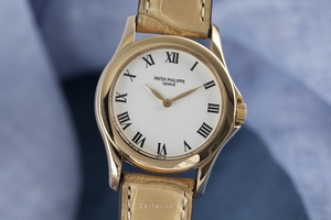 Patek Philippe Calatrava 18 ct gold manual winding Kal. 16-250/107 Ref. 4905