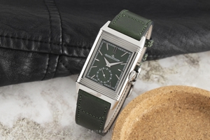 Jaeger-LeCoultre Reverso steel manual winding Ref. Q3978430, 214.8.62