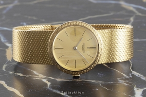 Patek Philippe Calatrava 18 ct gold manual winding Ref. 3338/2