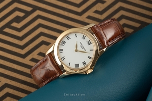 Patek Philippe Calatrava 18 ct gold manual winding Kal. 16-250/107 Ref. 4905