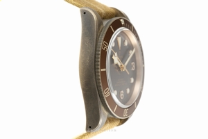 Tudor Heritage Black Bay bronze automatic Kal. MT5601 Ref. 79250B